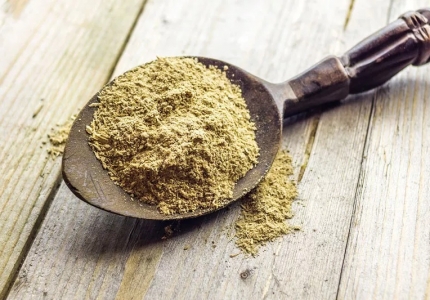 Kratom ir kava: kuo skiriasi jų poveikis energijai ir koncentracijai?